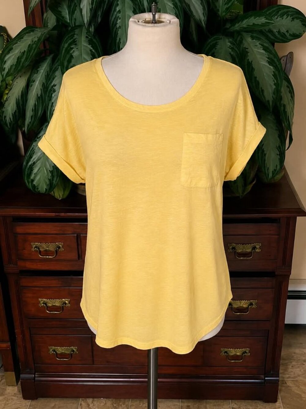Yellow Pocket Tee Rolled Sleeve Short Sleeve Top Plus Size 2X #025